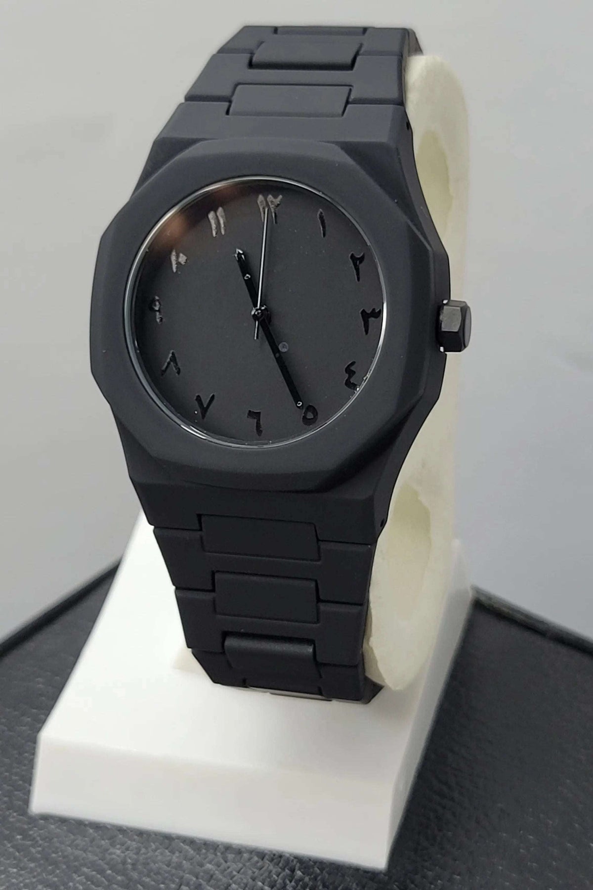 Arabic Aura Watch