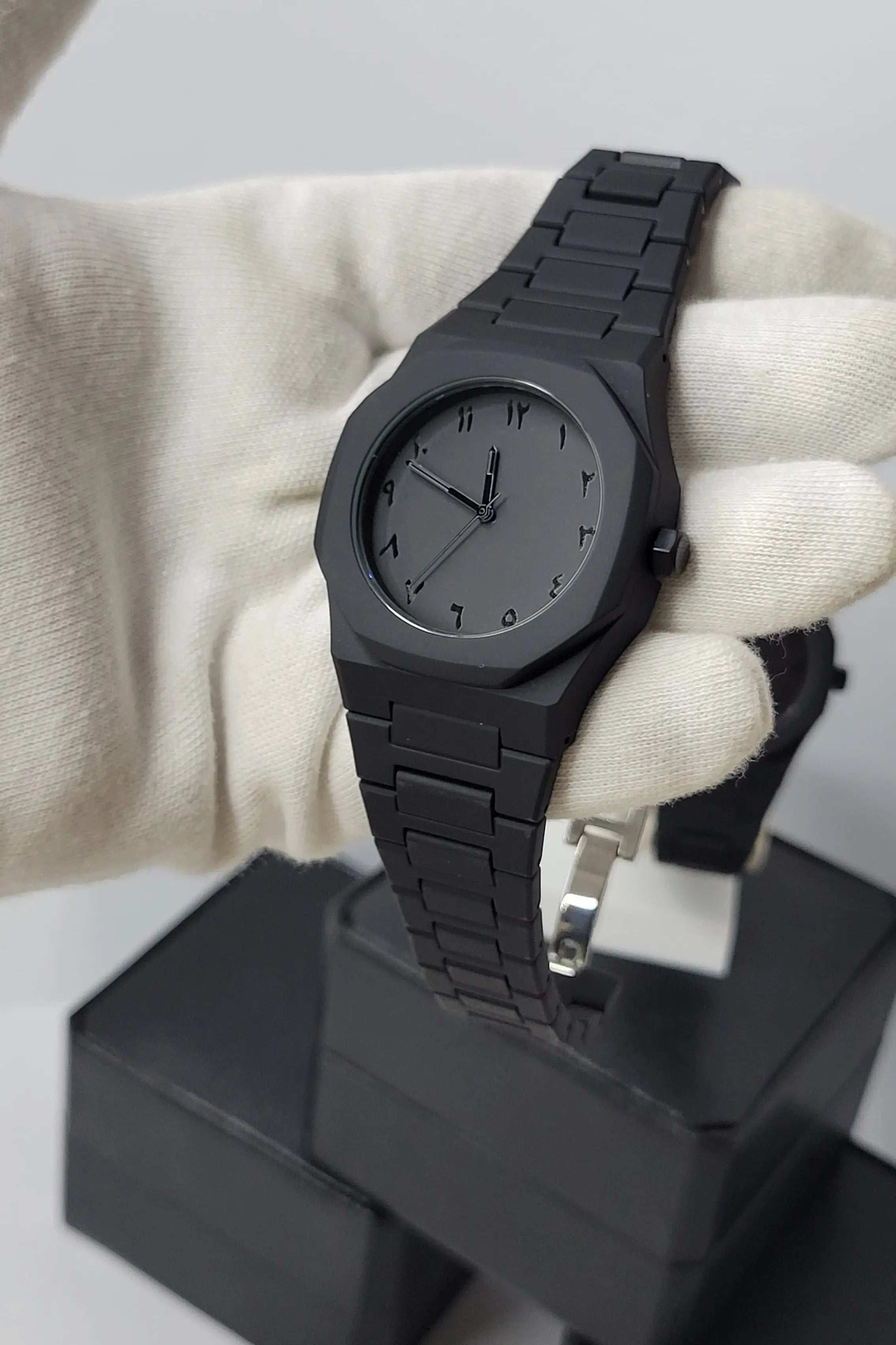 Arabic Aura Watch