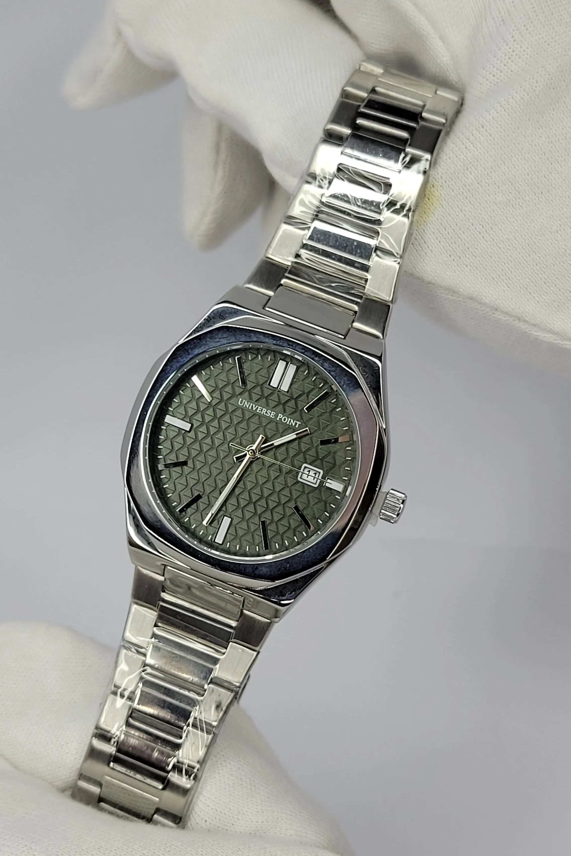Universe Point Classic Watch