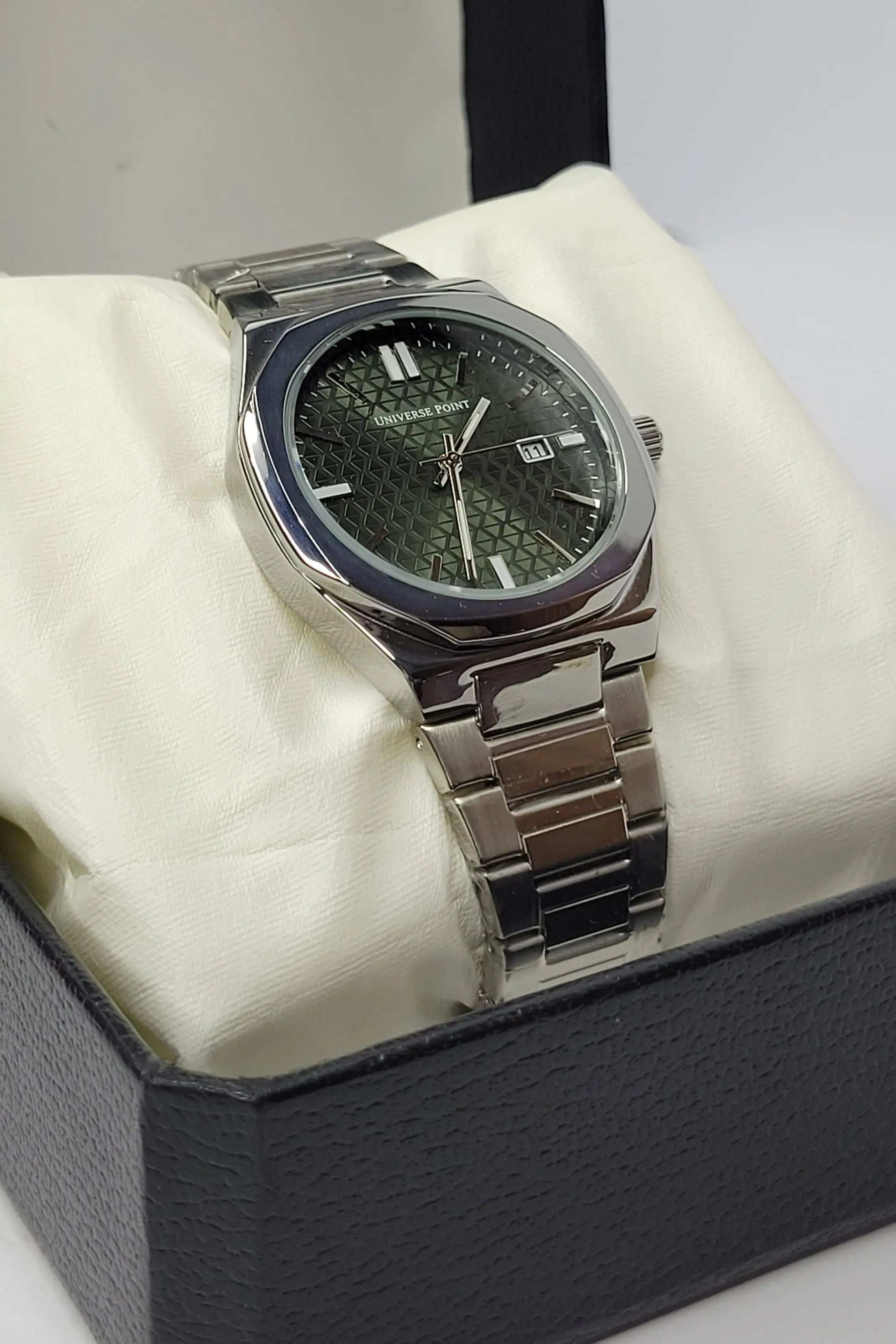 Universe Point Classic Watch