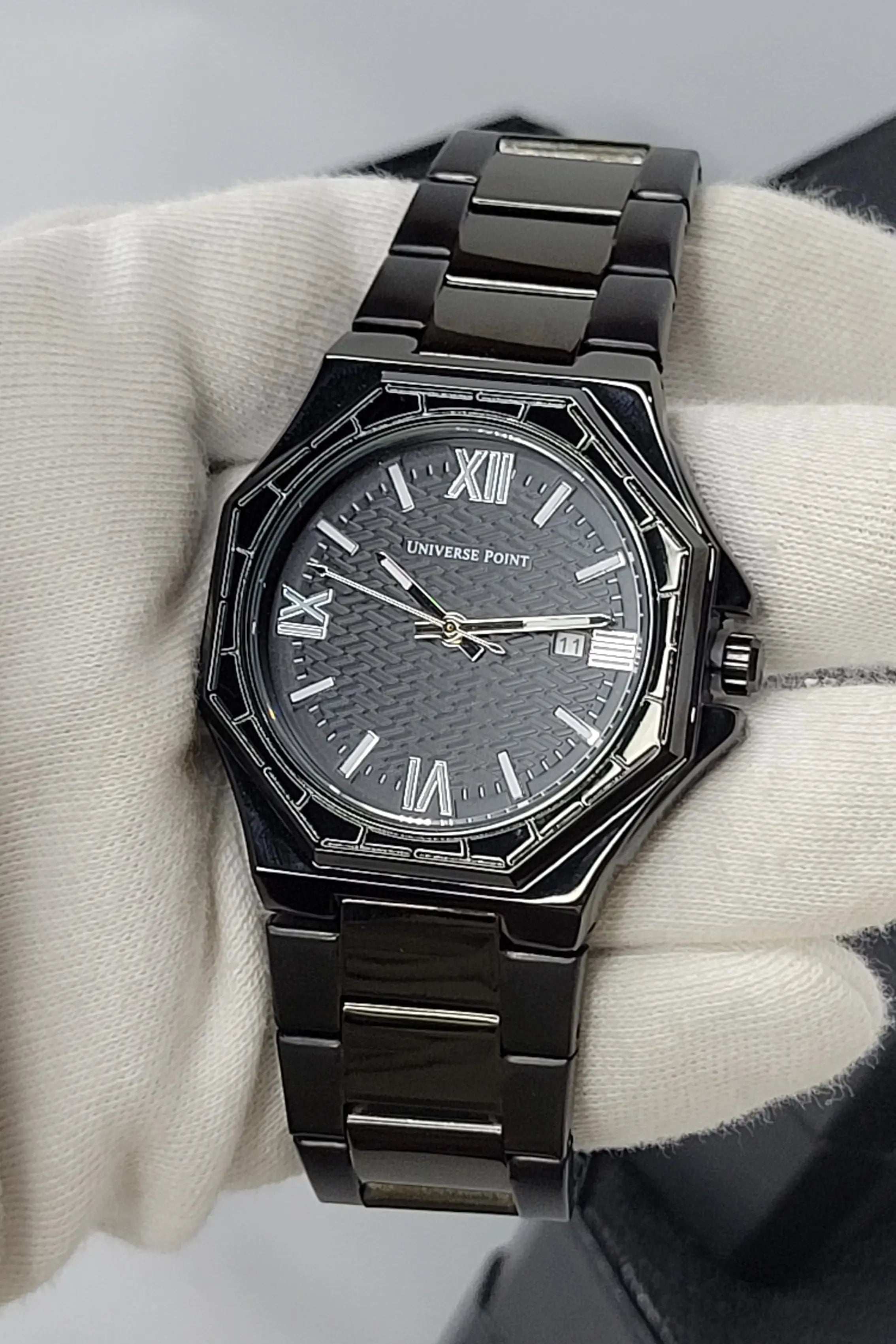 Universe Point Premium Black