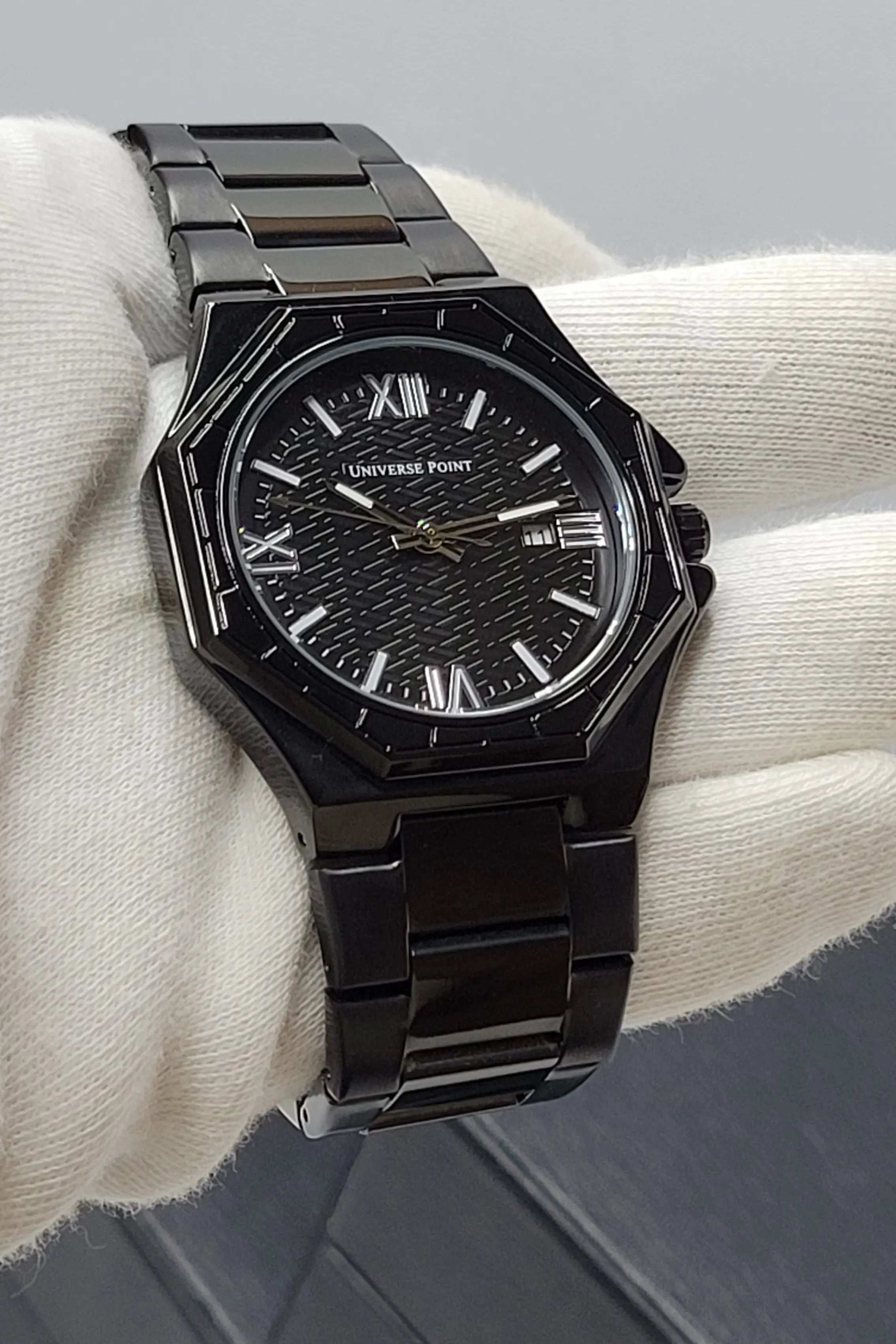 Universe Point Premium Black