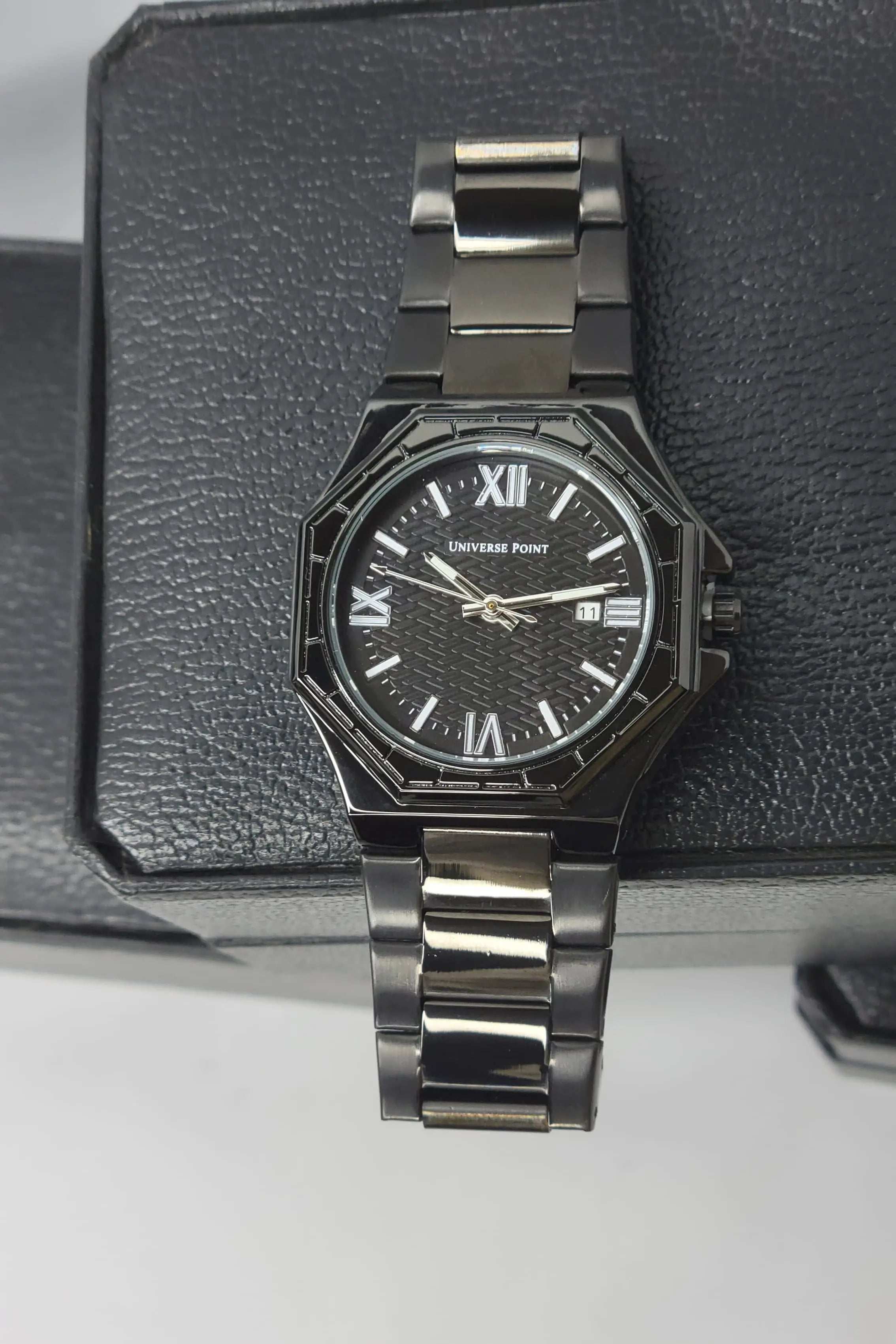 Universe Point Premium Black